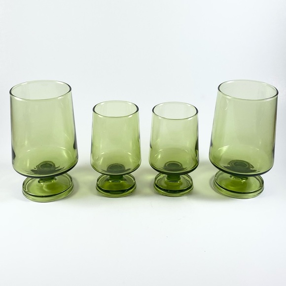 Vintage set of 4 multi size green goblet glasses